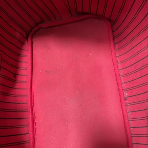 Authentic Louis Vuitton Neverfull MM - Picture 5 of 9